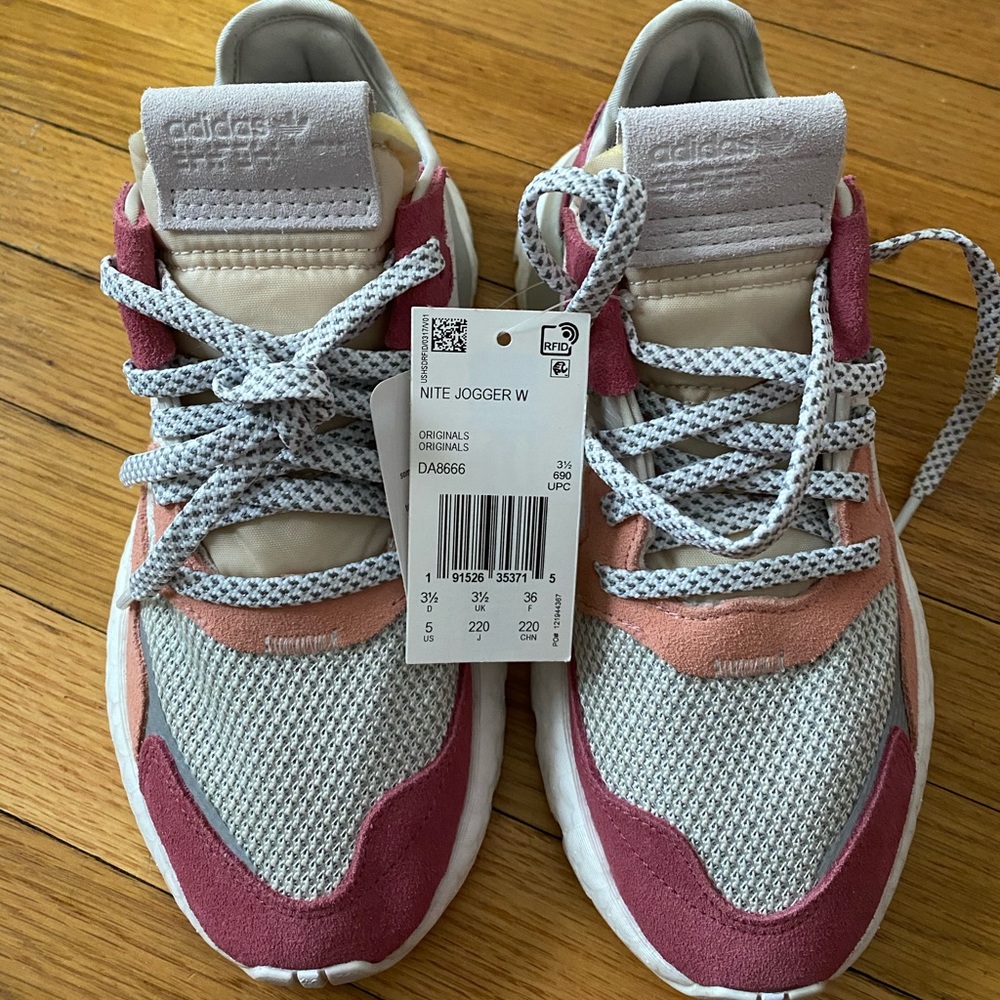 NWT ADIDAS ORIGINAL NITE JOGGER SNEAKERS